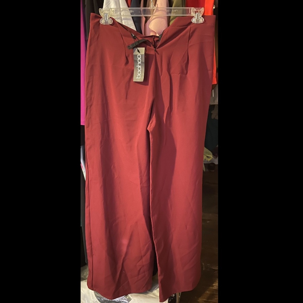 Wide leg Boohoo pants